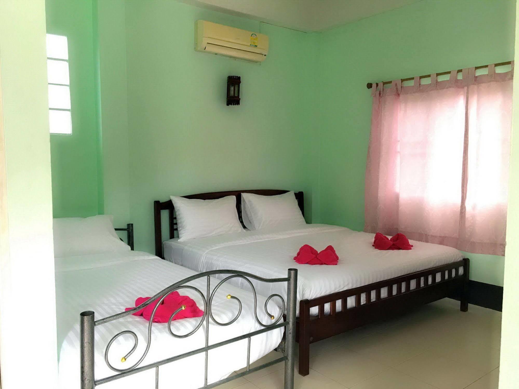Sarin Guesthouse Ko Tao Exterior photo