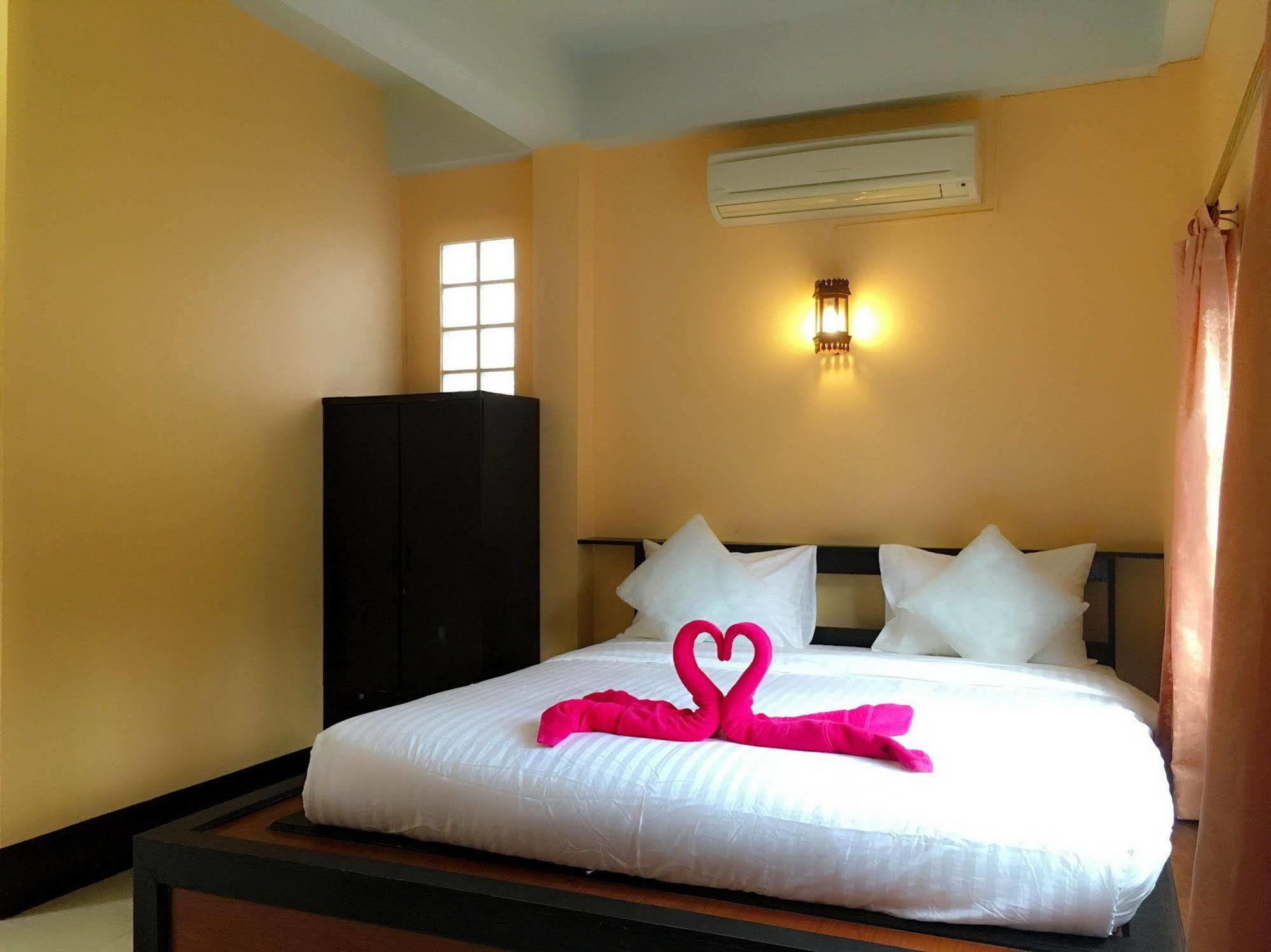 Sarin Guesthouse Ko Tao Exterior photo
