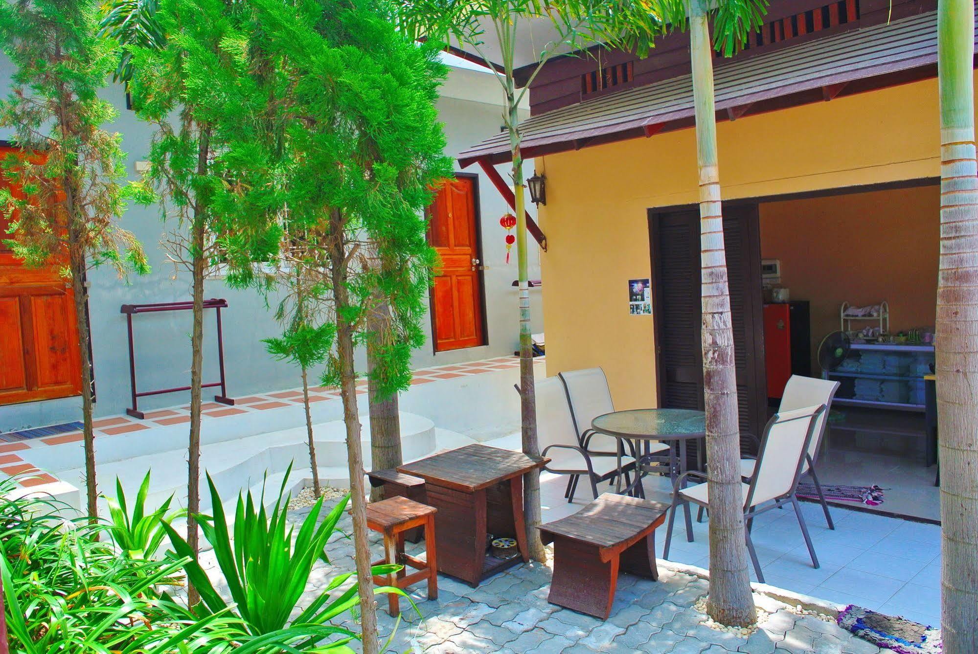 Sarin Guesthouse Ko Tao Exterior photo