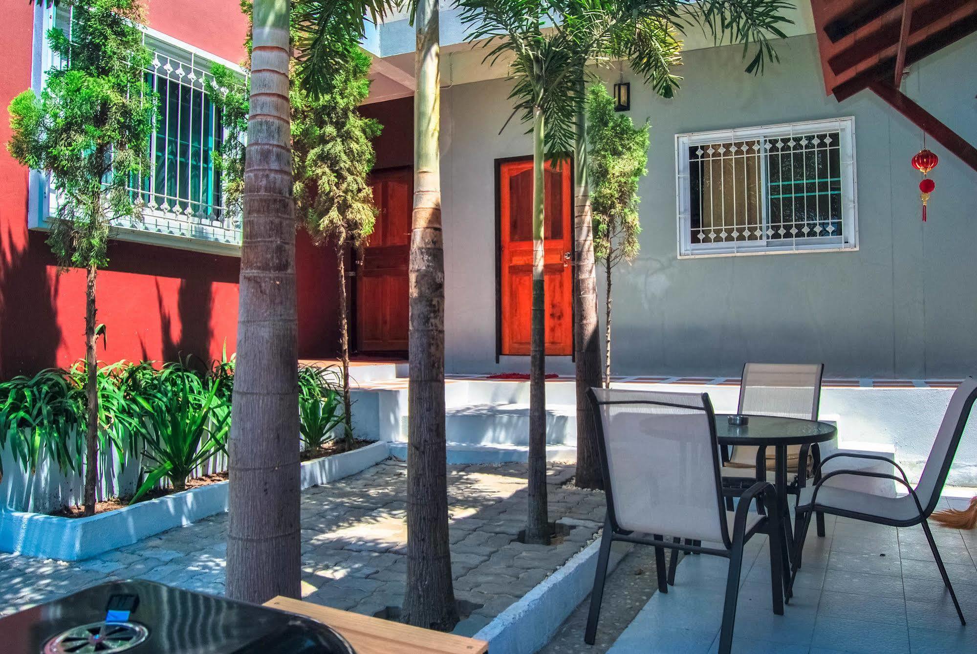 Sarin Guesthouse Ko Tao Exterior photo