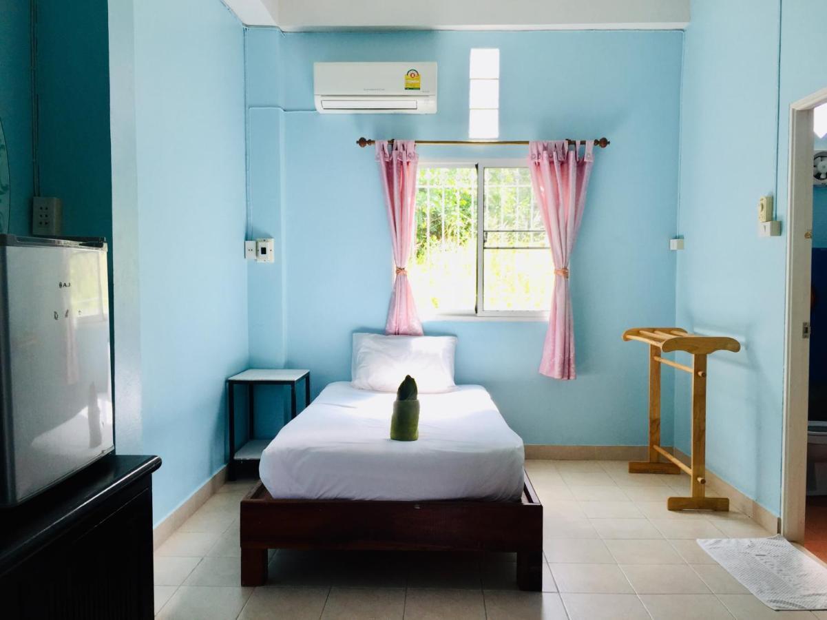 Sarin Guesthouse Ko Tao Exterior photo